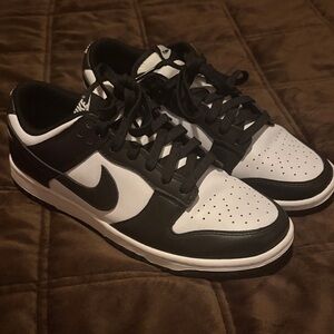 Nike Panda Dunks